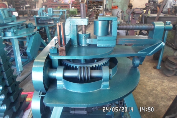 ขาย เครื่องดัดท่อไอเสีย 4"