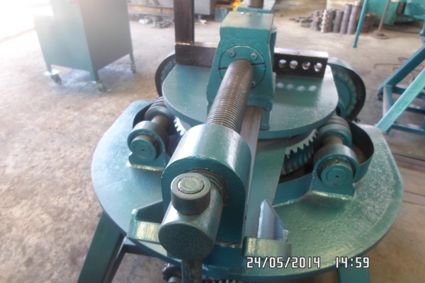 ขาย เครื่องดัดท่อไอเสีย 4"