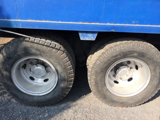 ขายเทรนเลอร์ลากอ้อยกล่องหรือแลกรถไถเล็ก/ใหญ่หรือรถอะไรส่วนต่างคุยกัย