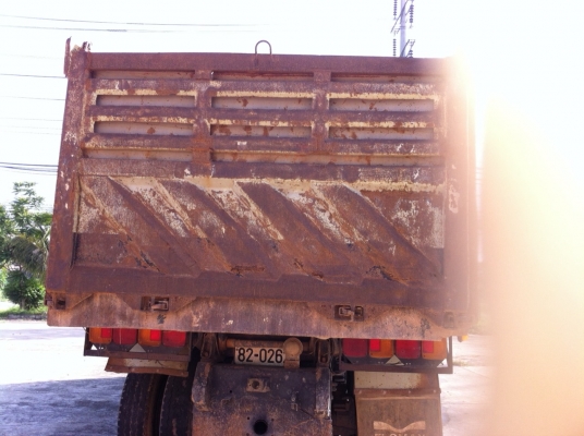 10ล้อดั้มHINO FM3MNLD 240แรง รถห้างแท้..เก๋งเคยเก็บสีมาแล้ว รถดี แห้งทั้งคัน แค่สีหัวเก๋งไม่ค่อยสวย