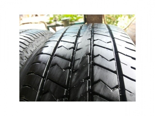 ยาง  dunlop 205/65/15   นุ่มๆ ดอกหนาๆ