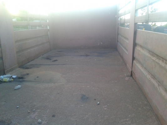 กระบะรถล่องสภาพดีครับ