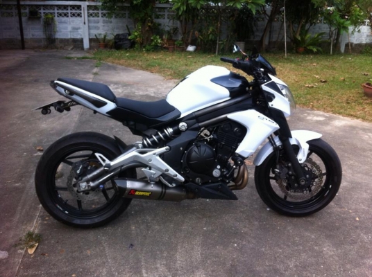 ขาย ER6n 2012 สีขาว สภาพสวยๆ