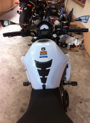 ขาย ER6n 2012 สีขาว สภาพสวยๆ