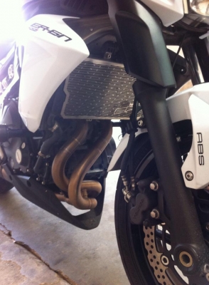 ขาย ER6n 2012 สีขาว สภาพสวยๆ ขาย ER6n 2012 สีขาว สภาพสวยๆ