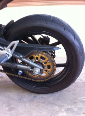 ขาย ER6n 2012 สีขาว สภาพสวยๆ ขาย ER6n 2012 สีขาว สภาพสวยๆ