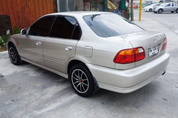 HONDA CIVIC ตาโต ปี 1999 ขายรถสวย ติดแก็ส LPG หัวฉีด เครื่องเดิมๆวิ่งดี ช่วงล่างแน่น ล้อ MAX แต่ง แอร์เย็น กระจกไฟฟ้า สภาพภายในสวย สีสวย รถพร้อมใช้งาน จัดไฟแนนได้ HONDA CIVIC ตาโต ปี 1999 ขายรถสวย ติดแก็ส LPG หัวฉีด เครื่องเดิมๆวิ่งดี ช่วงล่างแน่น ล้อ MAX แต่ง แอร์เย็น กระจกไฟฟ้า สภาพภายในสวย สีสวย รถพร้อมใช้งาน จัดไฟแนนได้