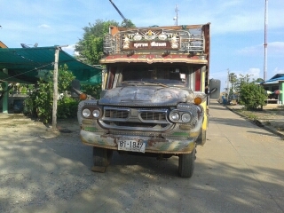 ขายรถบรรทุกสิบล้อหน้ายาว 1 เพลา กระบะไม่ดัมพ์ เครื่อง EH700 - 6 เกียร์ HO 6 ขายรถบรรทุกสิบล้อหน้ายาว 1 เพลา กระบะไม่ดัมพ์ เครื่อง EH700 - 6 เกียร์ HO 6