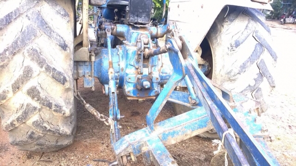 ขายรถไถ FORD 6610 แท้ปั๊มกลม ท่อไอดีใหญ่ เล่มทะเบียน ใบมีดดันหน้า + ผาน 3 ไทยเฮงหลีรุ่นใหม่