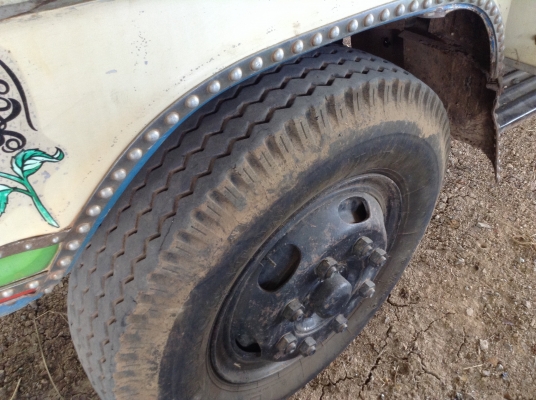 ขาย 10 ล้อหัวยาว 2 เพลาใหญ่จัมโบ้ 200 เครื่อง EH700 168 แรงม้า สโลว์เกียร์กลาง คานหน้าใหญ่ พาวเวอร์ คัสซีสวยตลอดเส้น ยางเต็ม ทะเบียนเต็มพร้อมโอนครับ