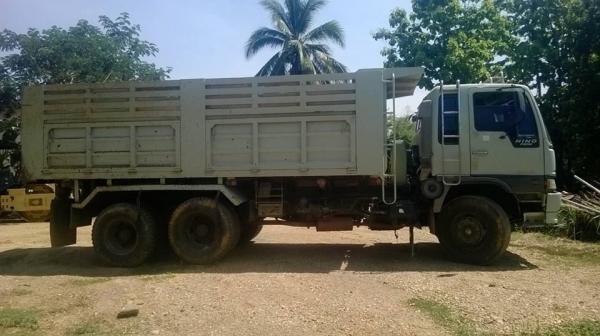 สิบล้อ HINO 3M รถปี 38 รถสวยเนี๊ยบ ในราคาต่อรองกันได้ครับ