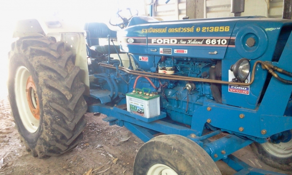 ขายรถไถฟอร์ด6600มีผาน7ใบมีดCMTพร้อมใช้ครับ ขายรถไถฟอร์ด6600มีผาน7ใบมีดCMTพร้อมใช้ครับ