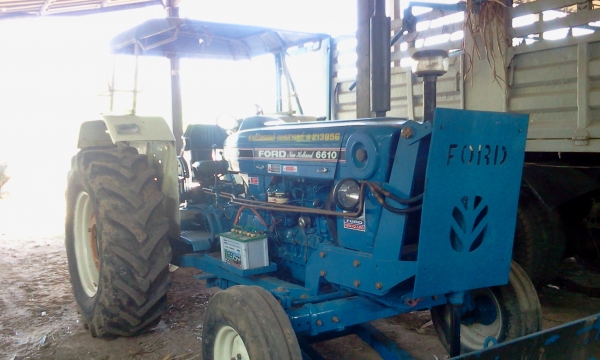 ขายรถไถฟอร์ด6600มีผาน7ใบมีดCMTพร้อมใช้ครับ