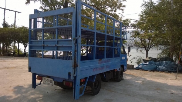 ขายด่วนครับ เครื่องดี แอร์เย็น ลิฟยกได้ใช้งานได้ปกติ ราคาต่อรองได้