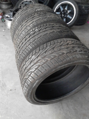 265/40R22 TOYO PROXES ST  มี ชุด 4 เส้น TEL.081-427-3941