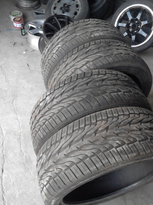 265/40R22 TOYO PROXES ST  มี ชุด 4 เส้น TEL.081-427-3941