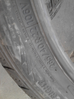 265/40R22 TOYO PROXES ST  มี ชุด 4 เส้น TEL.081-427-3941