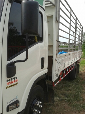 ขายรถหกล้อมือ 2isuzu  commonrail  euo3 150แรง สภาพสวย ไม่เคยชน ไม่เคยแกะ ยางเรเดียน ราคาต่อรองได้  สนใจติดต่อน้าเรือง 086-2453322  920,000