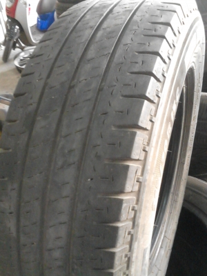 215/70R15  มิชิลิน มี 1 เส้น TEL.081-427-3941