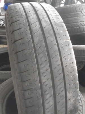215/70R15  มิชิลิน มี 1 เส้น TEL.081-427-3941
