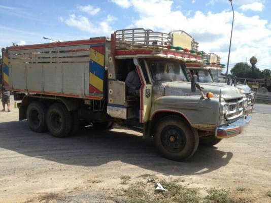 รถอีซูซุ 10 ล้อดั้ม ( หน้ายาว ) เปลื่ยนเครื่อง 160 แรงม้า. ( มีขาย 2 คัน ) / 168 แรงม้า. ( มีขาย 1 คัน ) สนใจติดต่อ 081 - 6079515 รถอีซูซุ 10 ล้อดั้ม ( หน้ายาว ) เปลื่ยนเครื่อง 160 แรงม้า. ( มีขาย 2 คัน ) / 168 แรงม้า. ( มีขาย 1 คัน ) สนใจติดต่อ 081 - 6079515