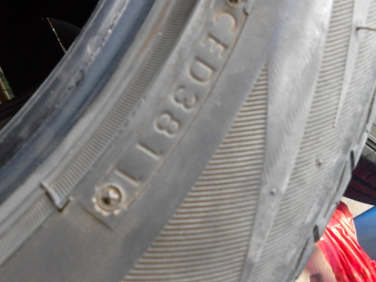 205/55R16 BRIDGESTONE TURANZA   มี ชุด 4 เส้น TEL.081-427-3941