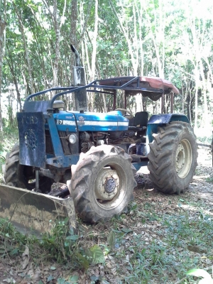 ขายรถไถ FORD 7610 turbo 2 เพลา เอกสารอินวอย 3 จาน ใบมีดดันหน้า ราคา 500000