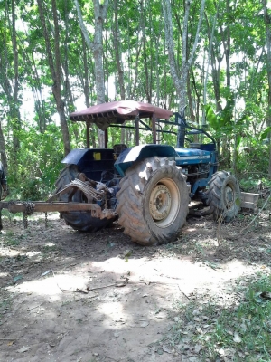 ขายรถไถ FORD 7610 turbo 2 เพลา เอกสารอินวอย 3 จาน ใบมีดดันหน้า ราคา 500000