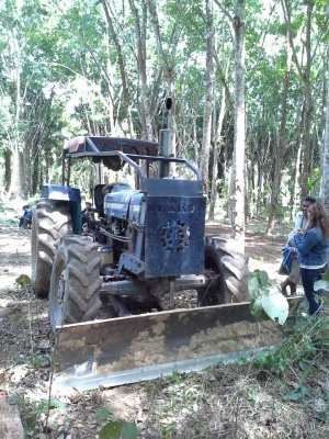 ขายรถไถ FORD 7610 turbo 2 เพลา เอกสารอินวอย 3 จาน ใบมีดดันหน้า ราคา 500000