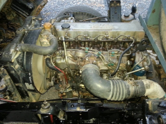 ขายรถบรรทุก6ล้อดั้ม