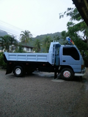 ขายรถบรรทุก6ล้อดั้ม