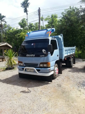 ขายรถบรรทุก6ล้อดั้ม