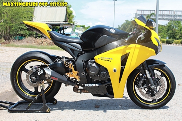 แม็กสิงห์บุรี//HONDA CBR1000RR ปี2008 รถสวย เครื่องดี พร้อมของแต่ง เสียสรรพาสรมิตรแล้ว 299000