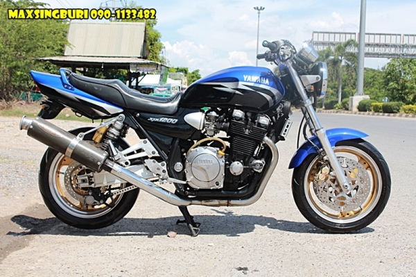 แม็กสิงห์บุรี//YAMAHA XJR1200 ปี98 สภาพสวยใส พร้อมท่อแต่ง เสียสรรพาสมิตร  95000 ลดได้