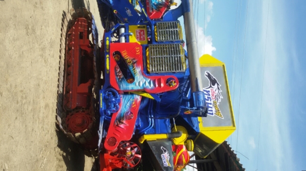 ขายรถเกี่ยวไทยเส็งเดี่ยวทรนงจ้าวพายุ สวยๆพร้อมใช้งานครับลดแล้ว ด่วนๆครับ