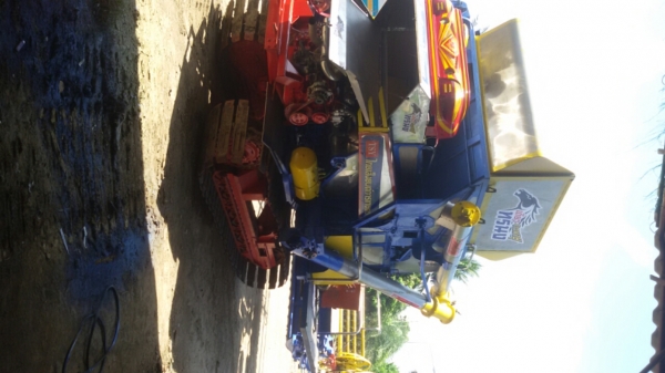 ขายรถเกี่ยวไทยเส็งเดี่ยวทรนงจ้าวพายุ สวยๆพร้อมใช้งานครับลดแล้ว ด่วนๆครับ