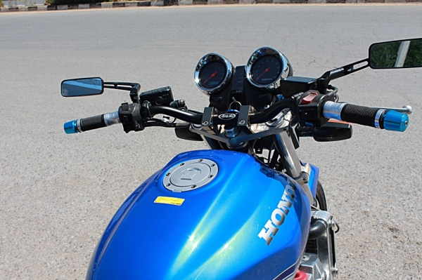 แม็กสิงห์บุรี//HONDA CB1300 ปี99 สภาพสวยใส พร้อมท่อสูตรออกคู่ เสียสรรพาสมิตรแท้ๆ 119000 ลดได้ แม็กสิงห์บุรี//HONDA CB1300 ปี99 สภาพสวยใส พร้อมท่อสูตรออกคู่ เสียสรรพาสมิตรแท้ๆ 119000 ลดได้