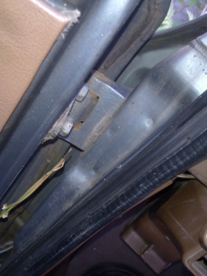 ขายมาสด้าน้อย 1300 ccสภาพสวย พร้อมใช้งาน ทะเบียนพึ่งขาด