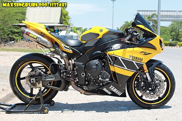 แม็กสิงห์บุรี//YAMAHA R1 ปี2009 หล่อโครตๆ ของแต่งทั้งคัน พร้อมซิ่ง ทะเบียนแท้โอนขนส่ง 549000