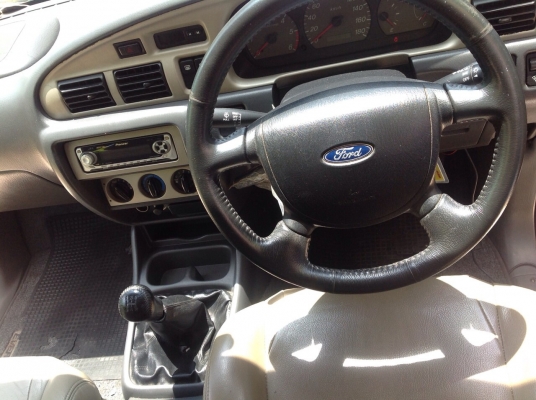 ฟอร์ดเอเวอร์เรดถูกพร้อมใช้ ฟอร์ดเอเวอร์เรดถูกพร้อมใช้