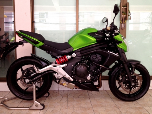 ขาย Kawasaki ER6N ปี2013 สภาพป้ายแดง แต่งเพียบ ท่อฟลู โช้คแต่ง วิ่งน้อย4xxx km.