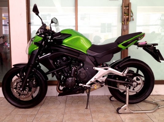 ขาย Kawasaki ER6N ปี2013 สภาพป้ายแดง แต่งเพียบ ท่อฟลู โช้คแต่ง วิ่งน้อย4xxx km.