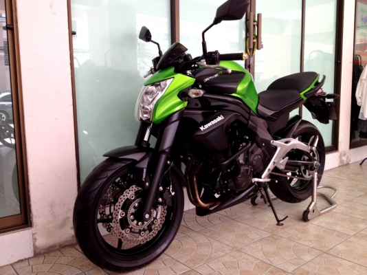 ขาย Kawasaki ER6N ปี2013 สภาพป้ายแดง แต่งเพียบ ท่อฟลู โช้คแต่ง วิ่งน้อย4xxx km.