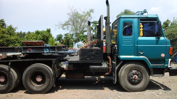 Nissan Diesel หัวลาก เครื่อง PE6 หางพื้นเรียบ 12 เมตร พานัส