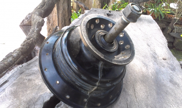 ดุมพร้อมเพลาหน้าวิบากสภาพดี