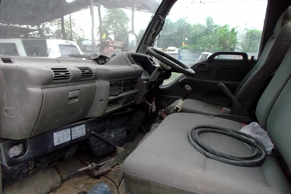 ขายด่วนรถ6ล้อประกอบเครือง4BB1ติดเครน2.5ตัน4ชัก5ปอก