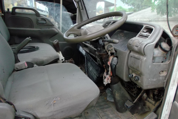 ขายด่วนรถ6ล้อประกอบเครือง4BB1ติดเครน2.5ตัน4ชัก5ปอก