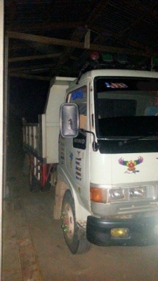 **560,000 บ.ต่อรอง**ขาย6ล้อดั้มดินสวยๆ HINO FC2WELA WO4D 120แรงห้างแท้ ปี36 เครื่องเดิมเกียร์เดิม WO4D 120HP แน่นๆ แรงๆ เกียร์ไม่หลุดไม่หอน ช่วงล่างใหญ่ คานหน้าเดิม6น็อต เฟืองท้าย 743 คัสซีสวยเดิมไม่มีปะไม่มีดาม กระบะดั้มเหล็ก 5 ตัน ยิงหน้า3.60ม.สภาพดี พื **560,000 บ.ต่อรอง**ขาย6ล้อดั้มดินสวยๆ HINO FC2WELA WO4D 120แรงห้างแท้ ปี36 เครื่องเดิมเกียร์เดิม WO4D 120HP แน่นๆ แรงๆ เกียร์ไม่หลุดไม่หอน ช่วงล่างใหญ่ คานหน้าเดิม6น็อต เฟืองท้าย 743 คัสซีสวยเดิมไม่มีปะไม่มีดาม กระบะดั้มเหล็ก 5 ตัน ยิงหน้า3.60ม.สภาพดี พื