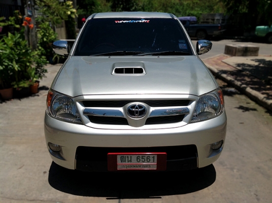 vigo 2.5 g cab ABS AIRBAG ตัวท๊อปสุดของเครื่อง 2.5 รถสวยไม่เคยชนการันตี