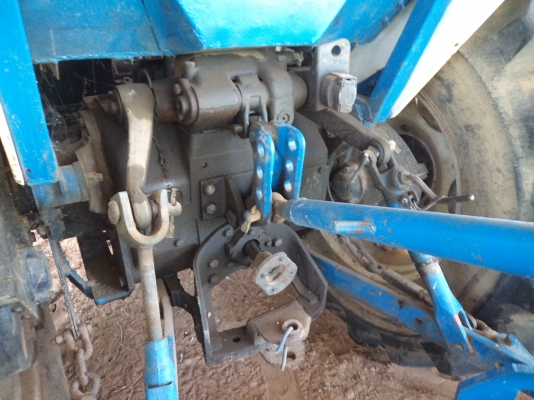 ขาย785000บาทรถ10ล้อเทเลอร์อีซูซุร็อก195แรง สวยพร้อมใช้